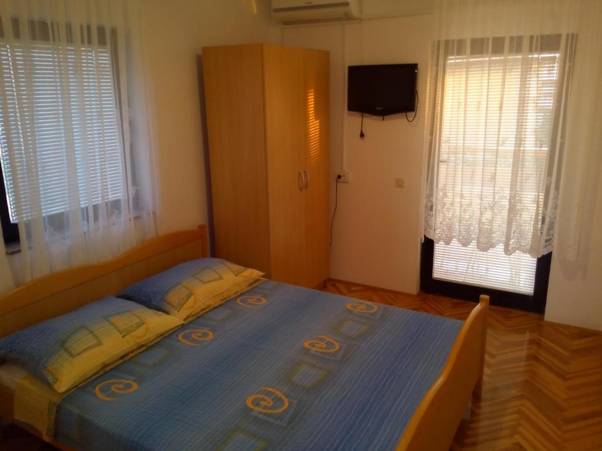 Maslina Apartment Vir Luaran gambar