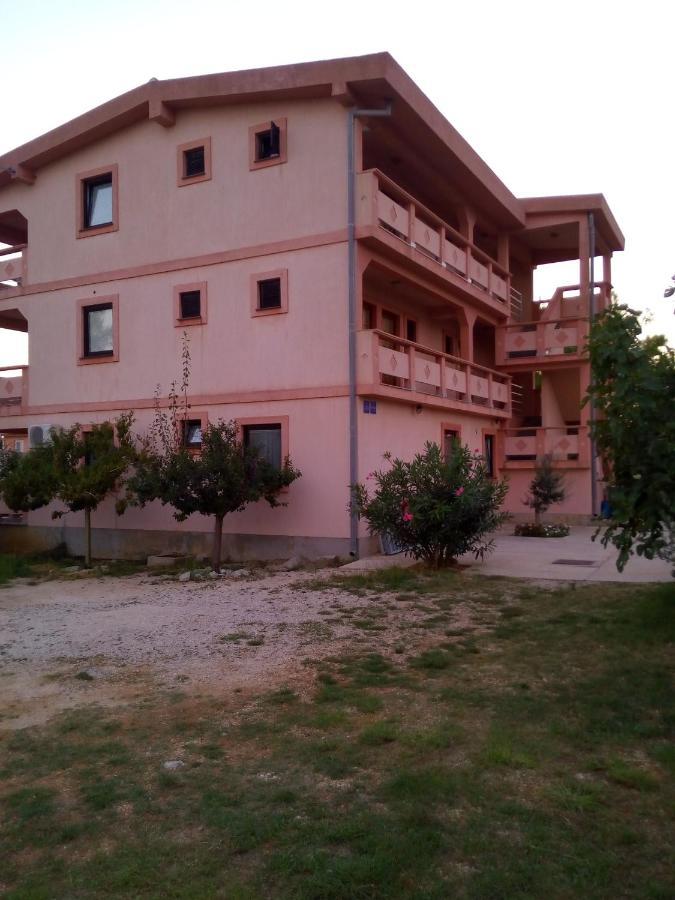 Maslina Apartment Vir Luaran gambar