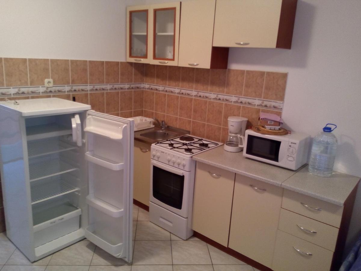 Maslina Apartment Vir Luaran gambar