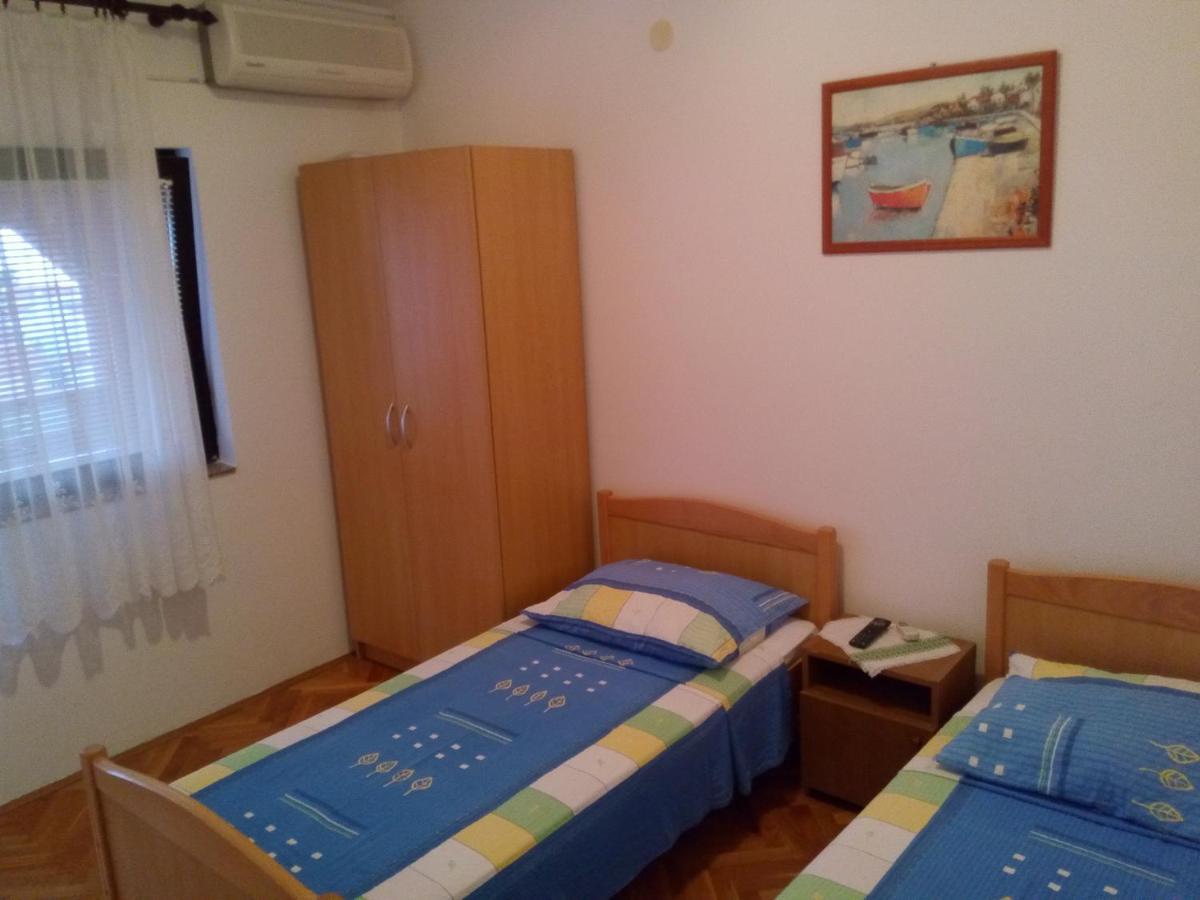 Maslina Apartment Vir Luaran gambar