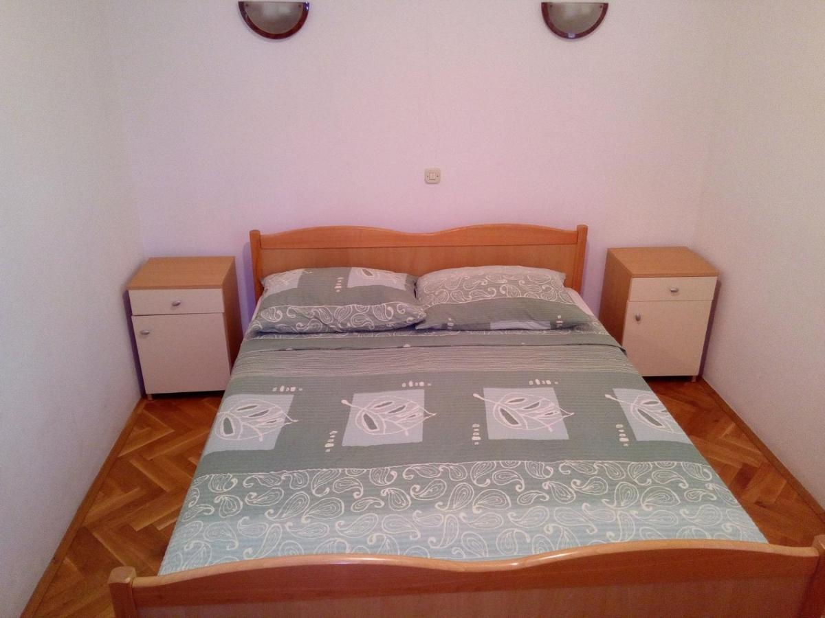 Maslina Apartment Vir Luaran gambar