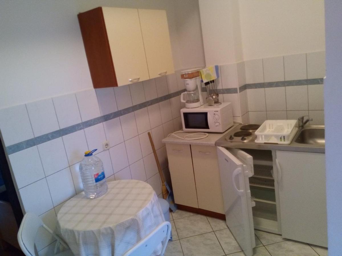 Maslina Apartment Vir Luaran gambar