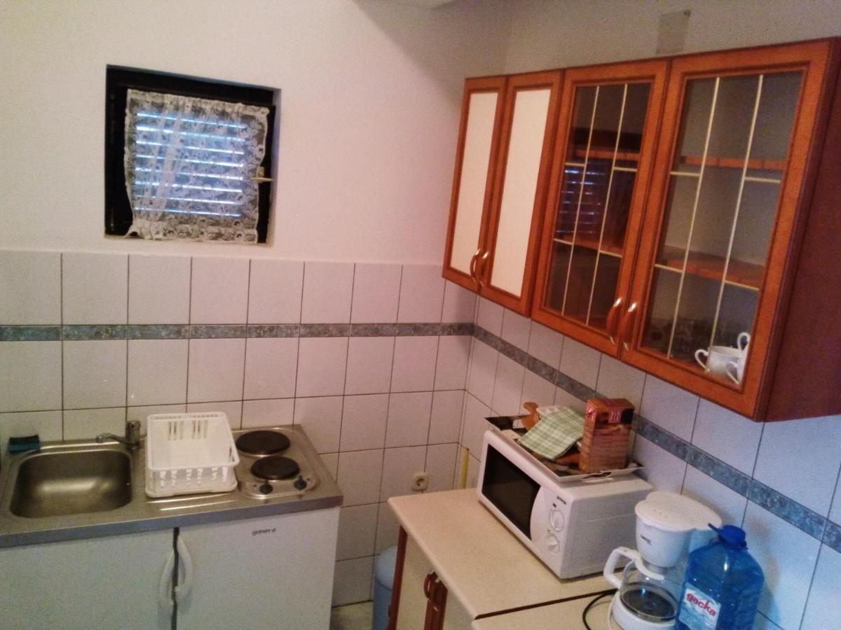 Maslina Apartment Vir Luaran gambar