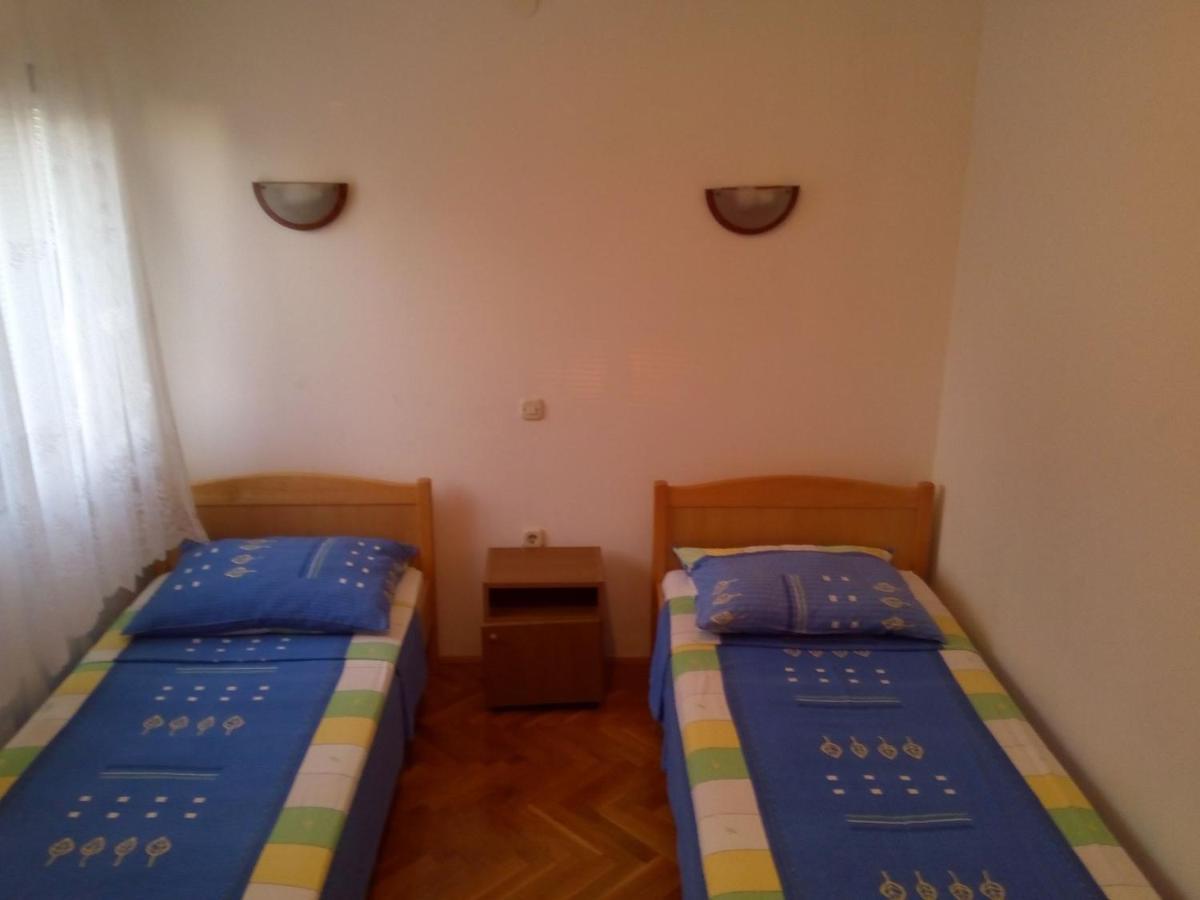 Maslina Apartment Vir Luaran gambar